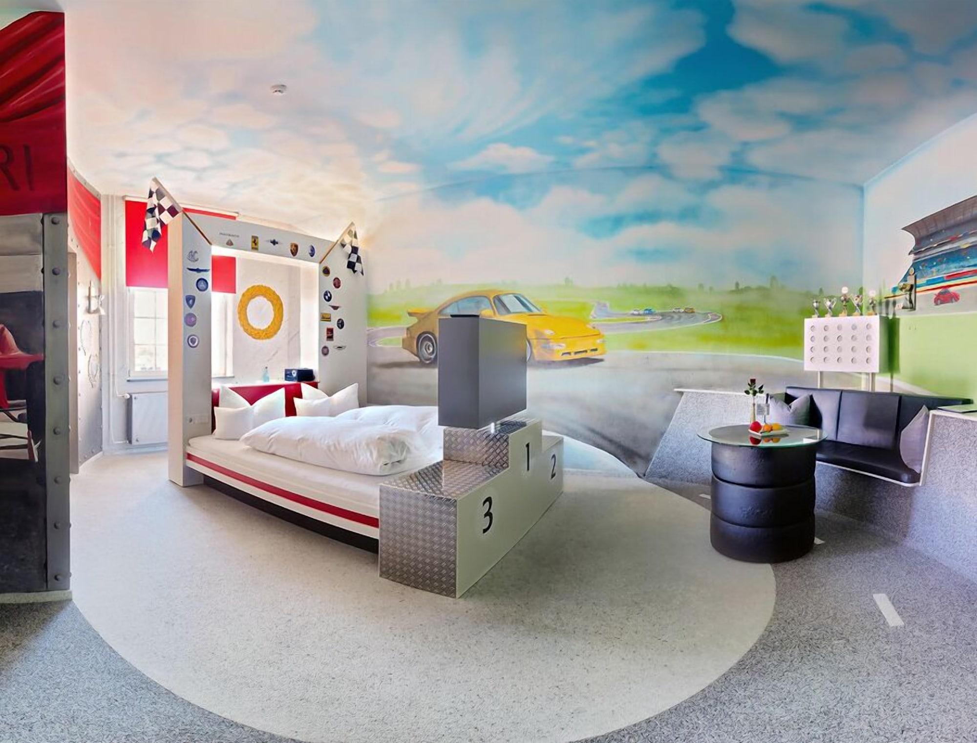 V8 Hotel Classic Motorworld Region Stuttgart 뵈브링엔 외부 사진