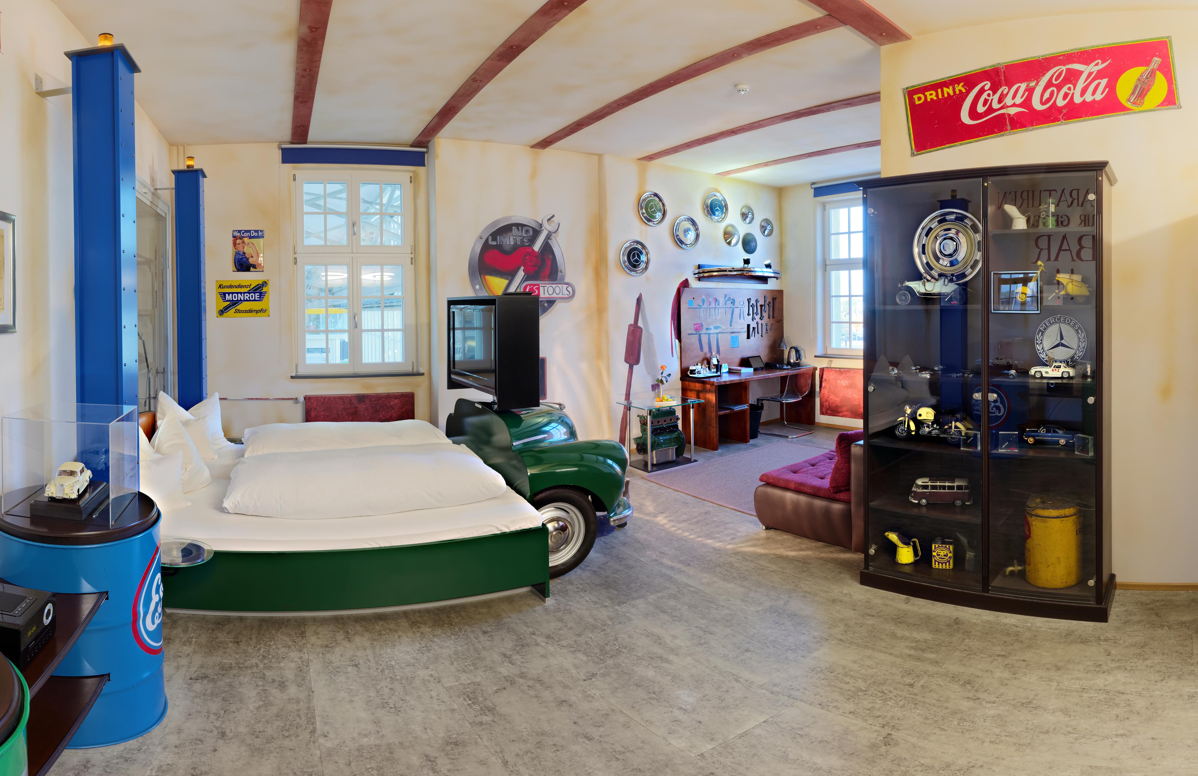 V8 Hotel Classic Motorworld Region Stuttgart 뵈브링엔 외부 사진
